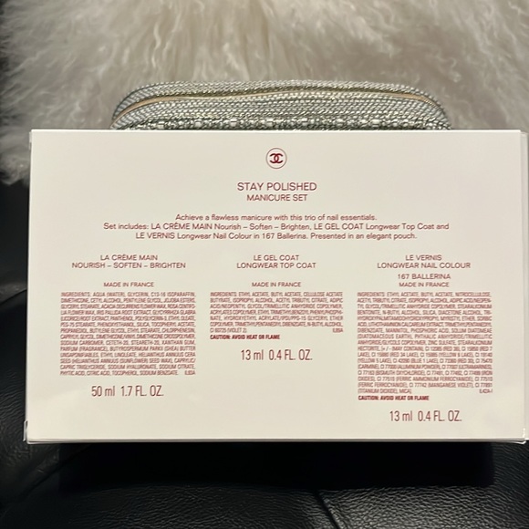 Chanel Holiday manicure set with makeup bag - Picture 2 of 2